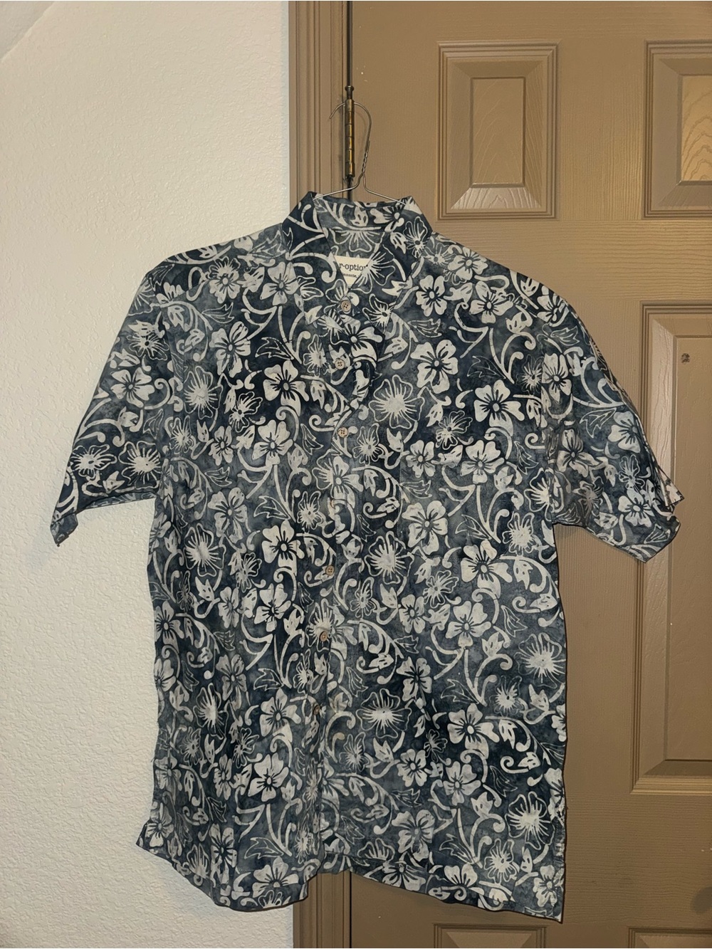 Men's Navy Floral Short-Sleeve Shirt